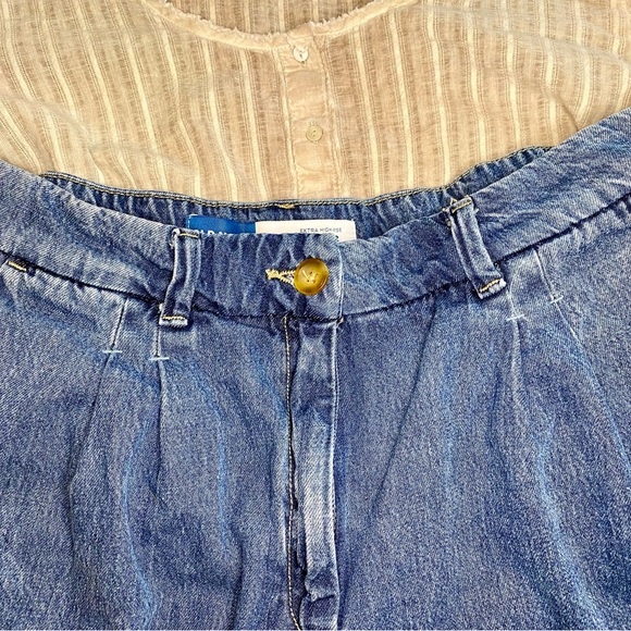 Old Navy Blue Jean Shorts - Picture 3 of 12